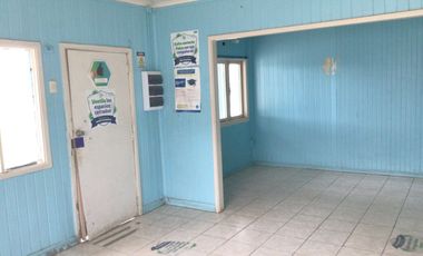 Se arrienda gran oficina con estacionamiento en Collico