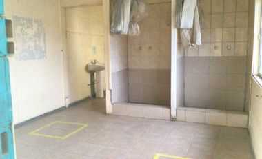 Se arrienda gran oficina con estacionamiento en Collico