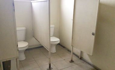 Se arrienda gran oficina con estacionamiento en Collico