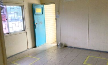 Se arrienda gran oficina con estacionamiento en Collico