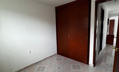 Renta departamento en condominio, ¡10 min de Six Flags!