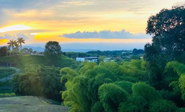 OPORTUNIDAD ÚNICA: LOTE PREMIUM EN CONDINA CON LICENCIA DE CONSTRUCCIÓN APROBADA