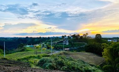 OPORTUNIDAD ÚNICA: LOTE PREMIUM EN CONDINA CON LICENCIA DE CONSTRUCCIÓN APROBADA