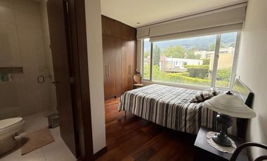 HERMOSA CASA DE VENTA EN EXCELENTE UBICACIÓN DE CUMBAYÁ!! SAN PATRICIO!!