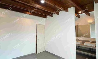 CASA SOLA EN EL POBLADO DE AHUATEPEC