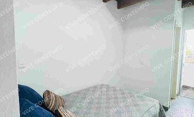 CASA SOLA EN EL POBLADO DE AHUATEPEC