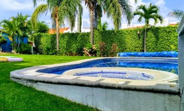 Casa en venta en el fraccionamiento Lomas de Cocoyoc, Morelos