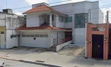 CASA EN VENTA EN SALVADOR DIAZ MIRON, VERACRUZ, MÉXICO