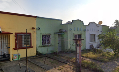 CASA EN CD OLMECA A 15 MINUTOS DE PUERTO ESMERALDA (REMATE ADJUDICADO)