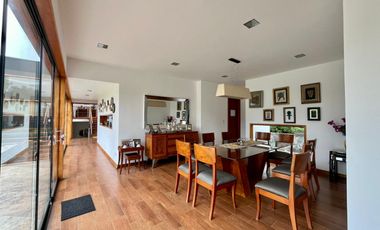 EXCLUSIVA Y LUJOSA CASA EN PASO CHICO CON TODAS LAS COMODIDADES