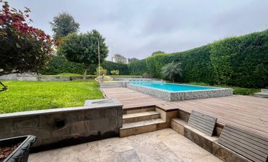 EXCLUSIVA Y LUJOSA CASA EN PASO CHICO CON TODAS LAS COMODIDADES