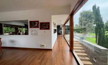 EXCLUSIVA Y LUJOSA CASA EN PASO CHICO CON TODAS LAS COMODIDADES
