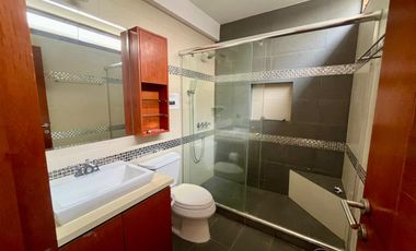 EXCLUSIVA Y LUJOSA CASA EN PASO CHICO CON TODAS LAS COMODIDADES