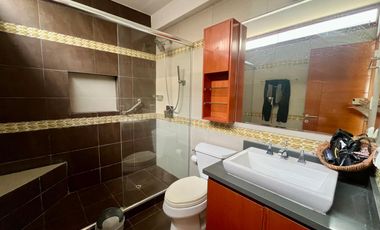 EXCLUSIVA Y LUJOSA CASA EN PASO CHICO CON TODAS LAS COMODIDADES