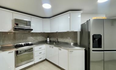 Extraordinario apartamento en la circunvalar con 121 m2 y vista a los arboles. Parque Arboleda. Pereira - Colombia.