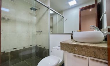 Extraordinario apartamento en la circunvalar con 121 m2 y vista a los arboles. Parque Arboleda. Pereira - Colombia.