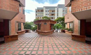 Extraordinario apartamento en la circunvalar con 121 m2 y vista a los arboles. Parque Arboleda. Pereira - Colombia.