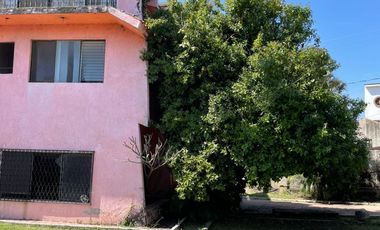 Casa con buenos cimientos y gran potencial