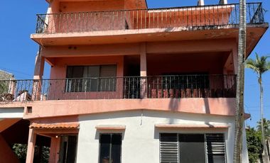 Casa con buenos cimientos y gran potencial