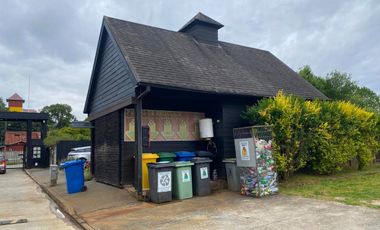 Se vende casa en condominio en Isla Teja