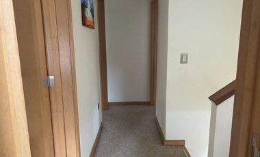 Se vende casa en condominio en Isla Teja