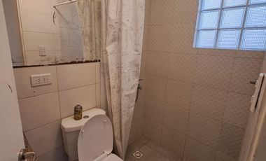VENTA 1y1/2 AMBIENTES COC.SEPARADA PATIO RECICLADO P.B.SIN EXPENSAS