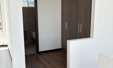 Se Renta Casa de 4 Habitaciones dentro de Conjunto en Tumbaco