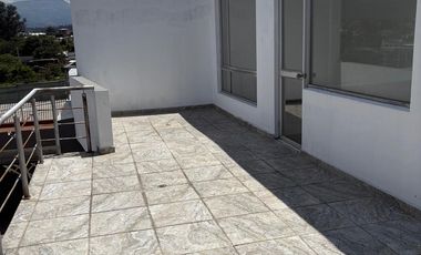 Se Renta Casa de 4 Habitaciones dentro de Conjunto en Tumbaco