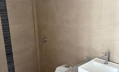 Se Renta Casa de 4 Habitaciones dentro de Conjunto en Tumbaco