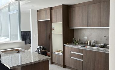 Se Renta Casa de 4 Habitaciones dentro de Conjunto en Tumbaco