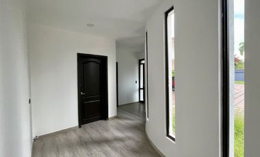 Majestuosa casa campestre en Malabar con 5 Alcobas, piscina y 4442 m2 de terreno. Cerritos. Pereira - Colombia.