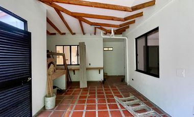 Majestuosa casa campestre en Malabar con 5 Alcobas, piscina y 4442 m2 de terreno. Cerritos. Pereira - Colombia.