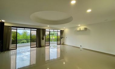 Majestuosa casa campestre en Malabar con 5 Alcobas, piscina y 4442 m2 de terreno. Cerritos. Pereira - Colombia.