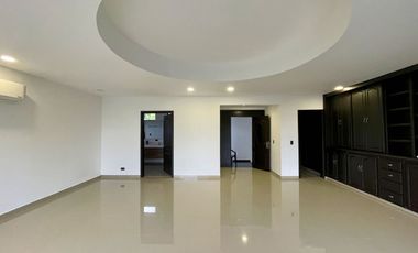 Majestuosa casa campestre en Malabar con 5 Alcobas, piscina y 4442 m2 de terreno. Cerritos. Pereira - Colombia.