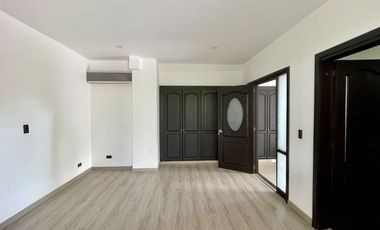 Majestuosa casa campestre en Malabar con 5 Alcobas, piscina y 4442 m2 de terreno. Cerritos. Pereira - Colombia.