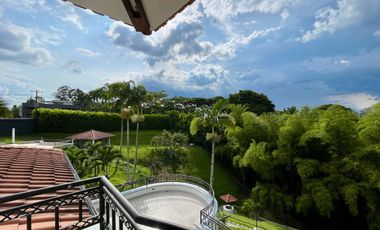 Majestuosa casa campestre en Malabar con 5 Alcobas, piscina y 4442 m2 de terreno. Cerritos. Pereira - Colombia.
