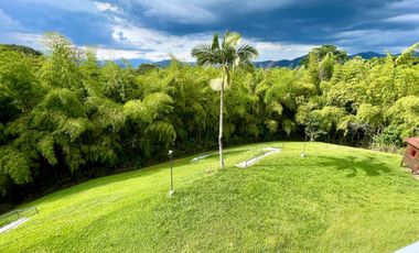 Majestuosa casa campestre en Malabar con 5 Alcobas, piscina y 4442 m2 de terreno. Cerritos. Pereira - Colombia.