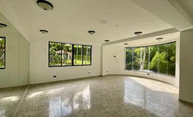 Majestuosa casa campestre en Malabar con 5 Alcobas, piscina y 4442 m2 de terreno. Cerritos. Pereira - Colombia.