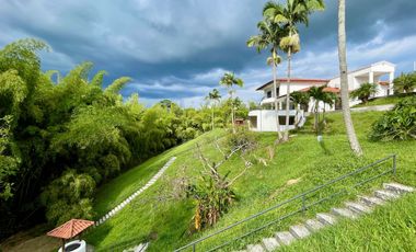 Majestuosa casa campestre en Malabar con 5 Alcobas, piscina y 4442 m2 de terreno. Cerritos. Pereira - Colombia.
