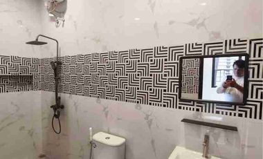 DIJUAL RUMAH MEWAH KOLAM RENANG BANJAR SARI SOLO SURAKARTA