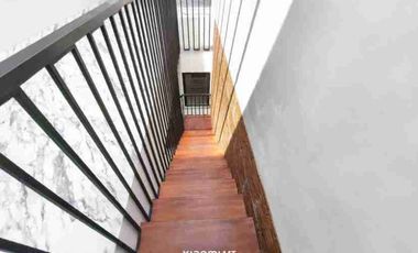 DIJUAL RUMAH MEWAH KOLAM RENANG BANJAR SARI SOLO SURAKARTA