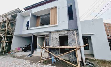 Rumah Cantik 2 Lt Finishing Cluster Dekat UMS Pabelan