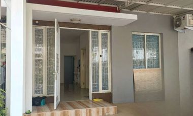 Disewakan Rumah Green Lake City Cluster Amerika Sudah Renov AC BARU