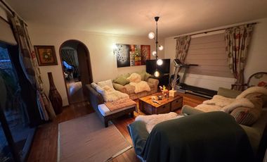 Se arrienda cómoda y luminosa casa grande, para uso habitacional y comercial en pleno centro de la ciudad de Talca