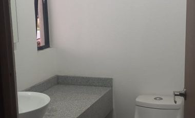 RENTA DE CASA NUEVA MODELO VASARI AUREA TOLUCA