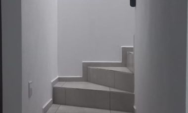 RENTA DE CASA NUEVA MODELO VASARI AUREA TOLUCA