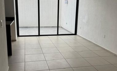 RENTA DE CASA NUEVA MODELO VASARI AUREA TOLUCA