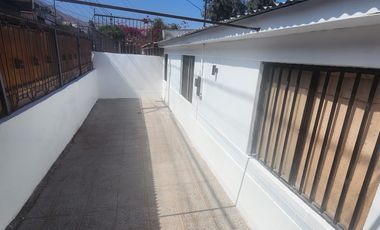 Arriendo casa en avenida Bonilla