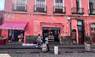 Casona para reformar, uso habitacional y comercial