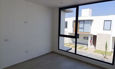 RENTA DE CASA NUEVA MODELO LIPPI AUREA